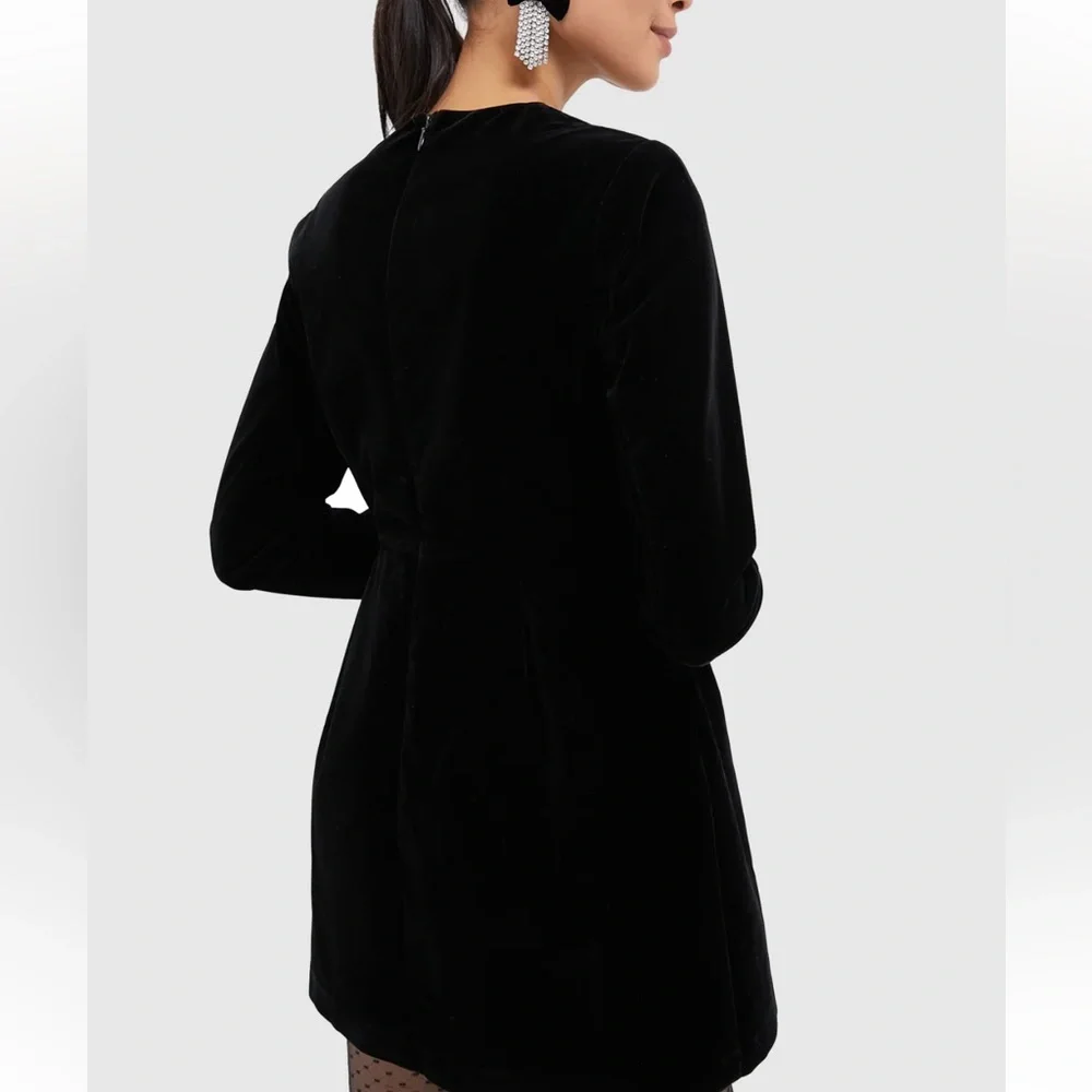 Tuckernuck Elegant Black Long Sleeve Dress - Picture 5 of 13